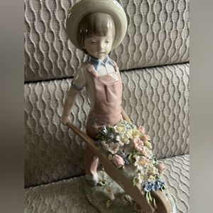 Lladro figurine, 01283 Little Gardener